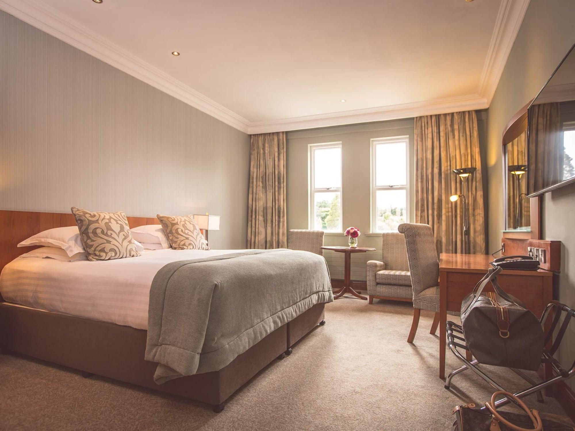 The Culloden Estate And Spa Holywood  Exterior foto A bedroom at the hotel