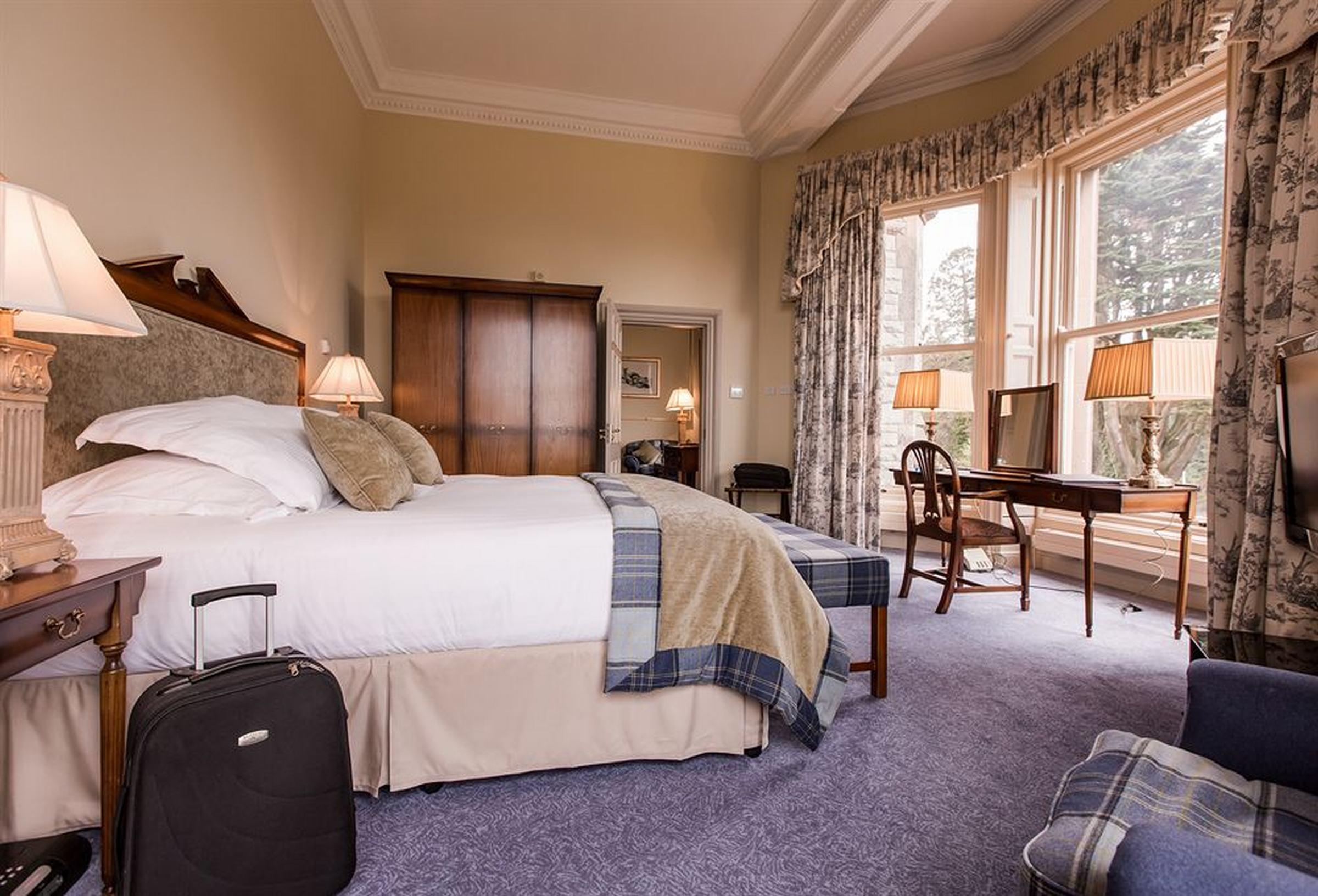 The Culloden Estate And Spa Holywood  Exterior foto A bedroom at the hotel