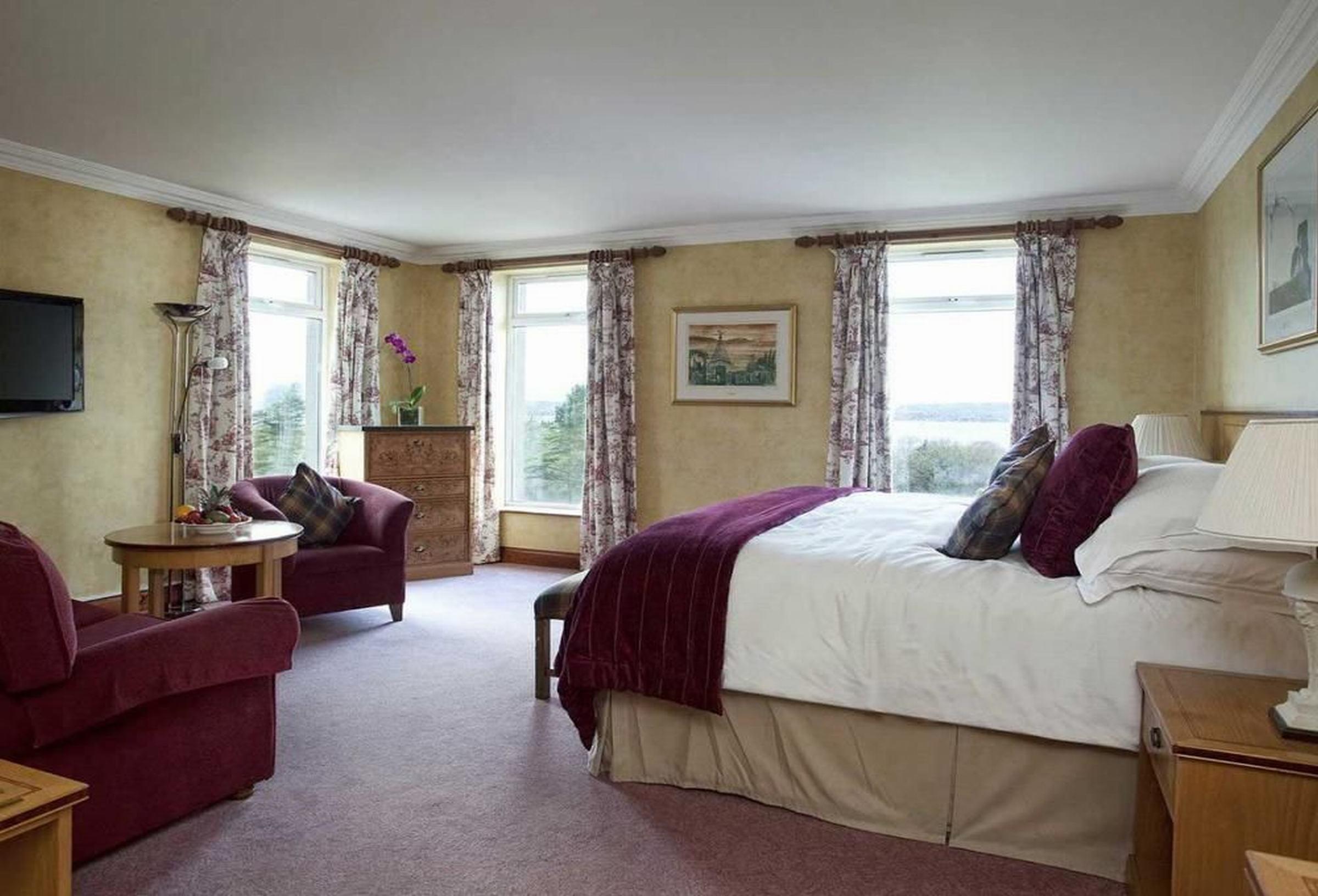 The Culloden Estate And Spa Holywood  Exterior foto A bedroom at the hotel