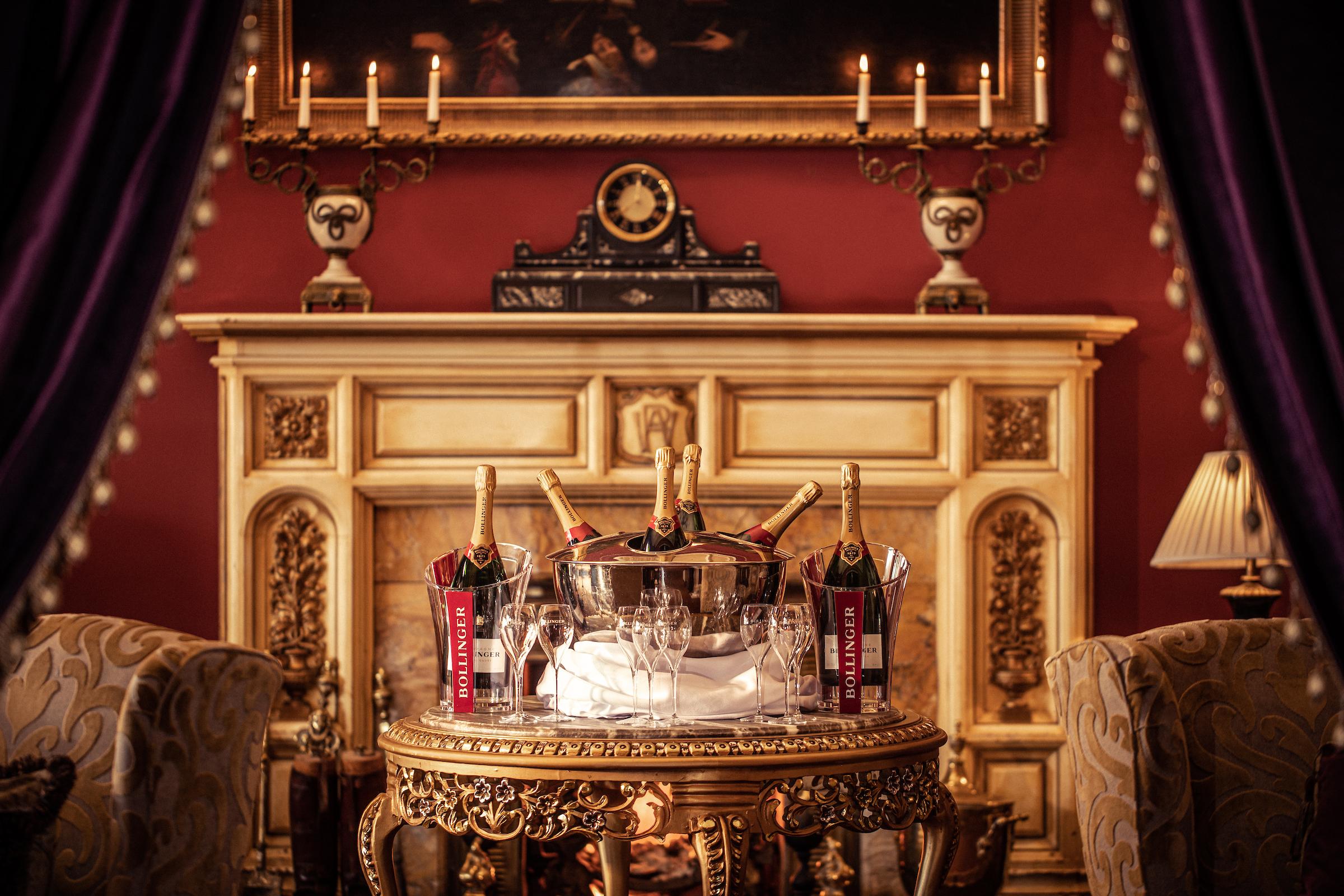 The Culloden Estate And Spa Holywood  Exterior foto The fireplace at the Bellagio