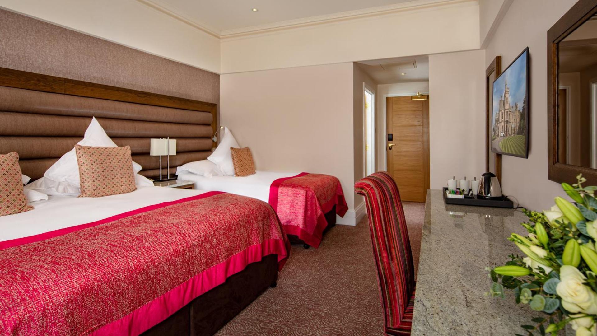 The Culloden Estate And Spa Holywood  Exterior foto A room at the hotel