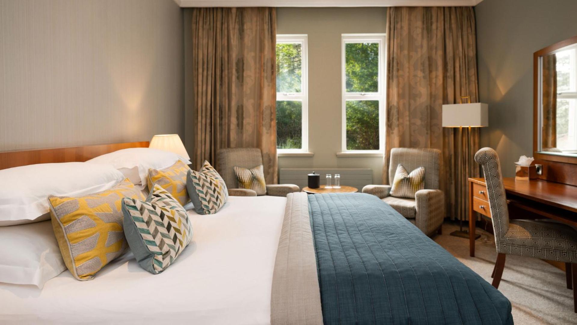 The Culloden Estate And Spa Holywood  Exterior foto A bedroom at The Old Course Hotel, St Andrews